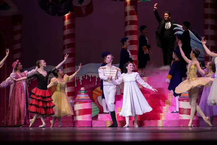 Ballet Etudes Academy Picture 4