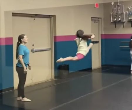 Dance Deluxe