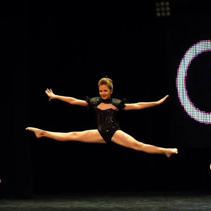 Desert Star Dance Picture 2