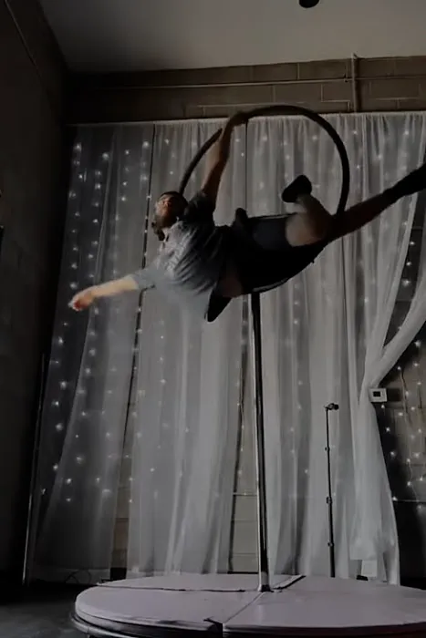 Prowess Pole Fitness Picture 7