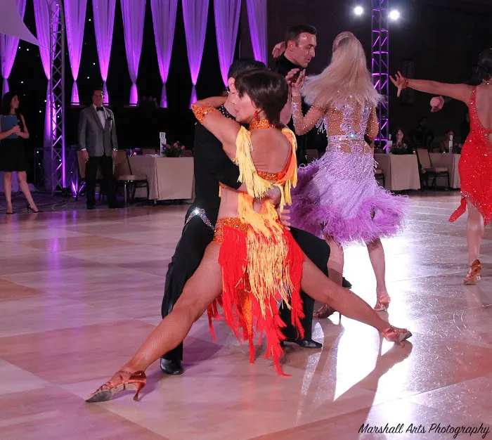 Kralev Dance Picture 2