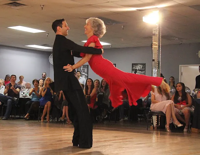 Kralev Dance Picture 8