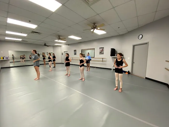 Starz in Motion Dance School Picture 5