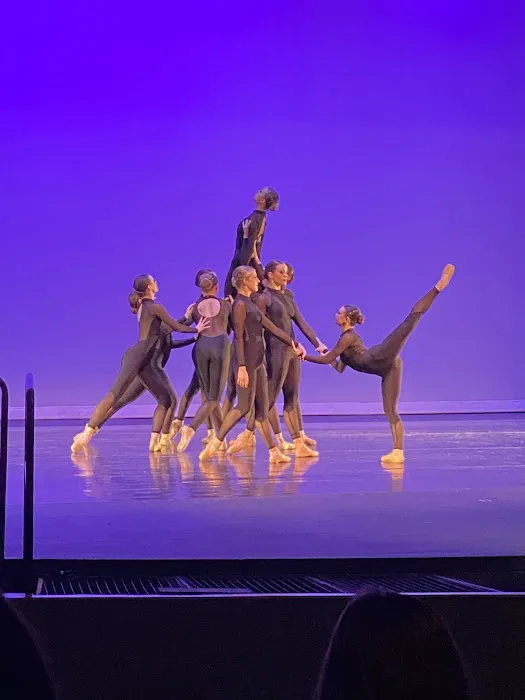 Studio R Ballet Picture 3