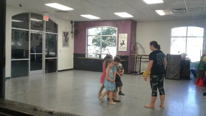 Rhythm & Motion Dance Center Picture 5