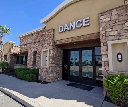 Artistic Motion Dance