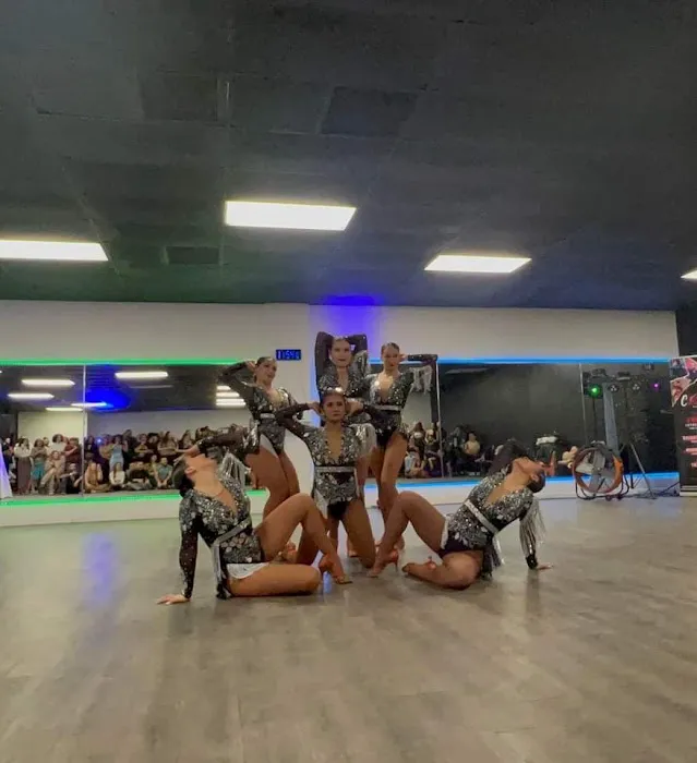 Que Candela Dance Co. Picture 2