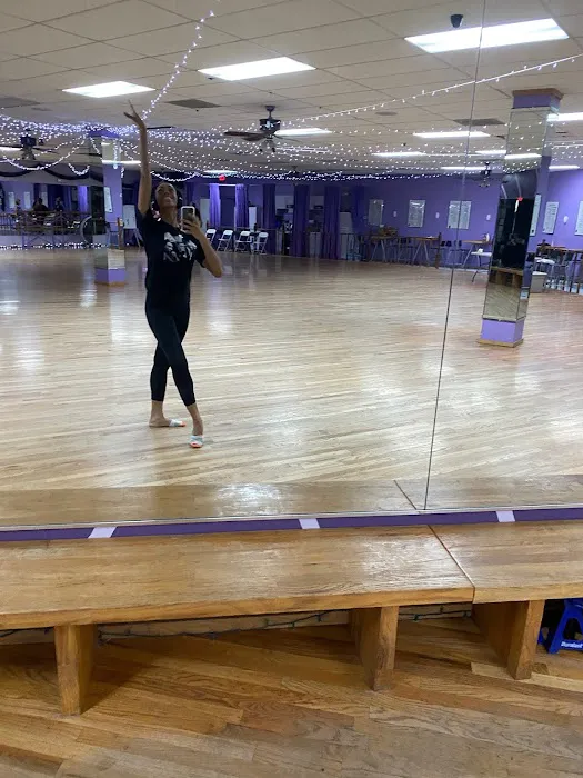Fatcat Ballroom & Dance Company Picture 10