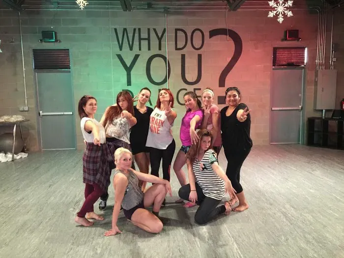 Full Out Performance Dance Company Picture 6