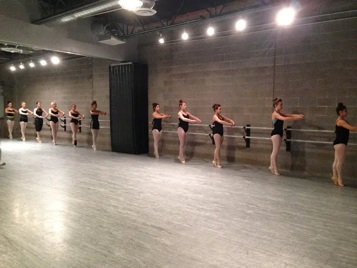 Full Out Performance Dance Company Picture 10