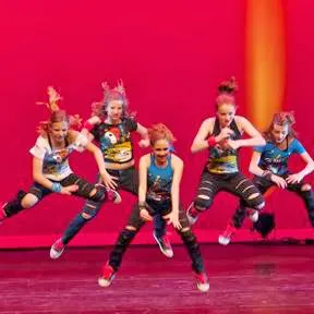 Royal Dance Works Picture 5