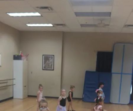 Steppin' Out Performing Arts
