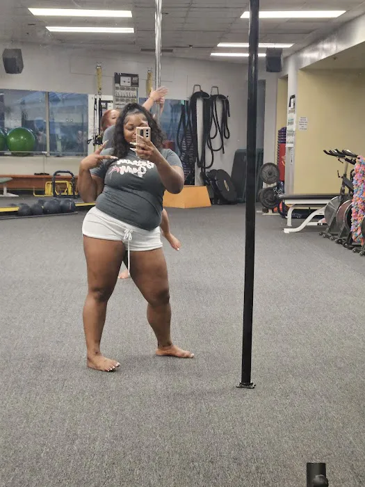 Pole Perfect Fitness New Orleans Bachelorette and Pole Dancing Parties Studio Picture 3