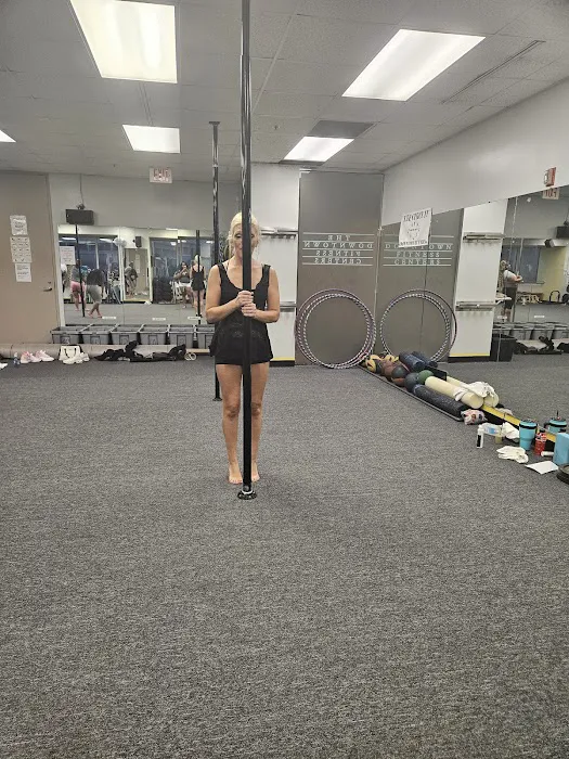 Pole Perfect Fitness New Orleans Bachelorette and Pole Dancing Parties Studio Picture 5