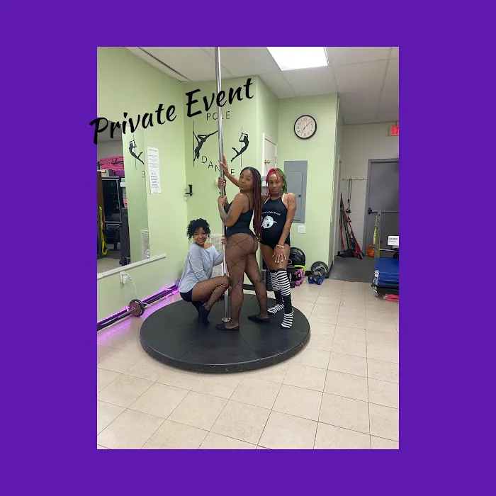 Storm’s Pole World Picture 9