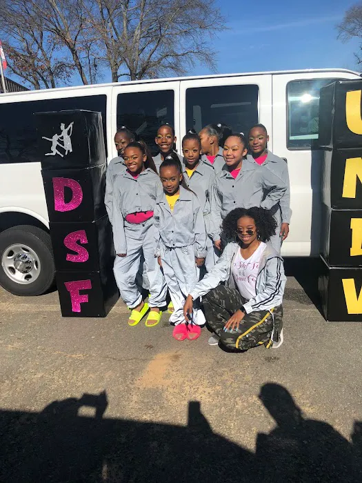 Des Select Few Dance Company, LLC Picture 8