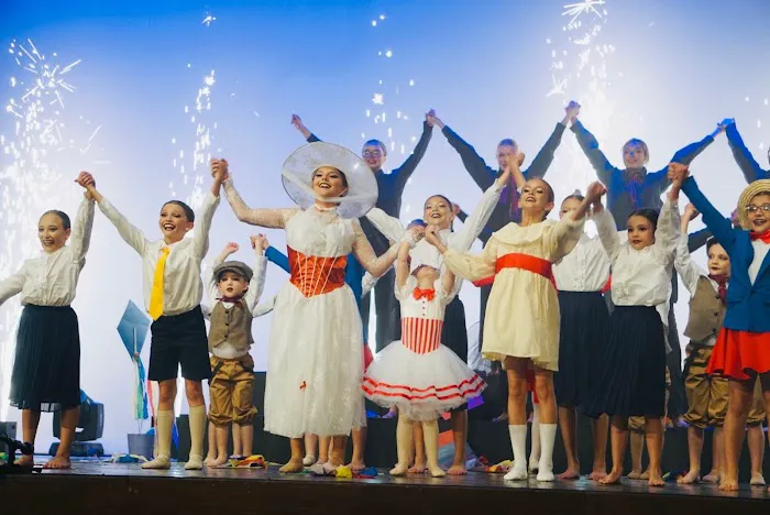 Stray Dance Company Picture 1