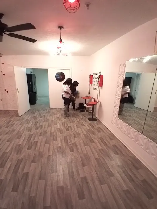 Happy Hour Dance Studio Picture 5
