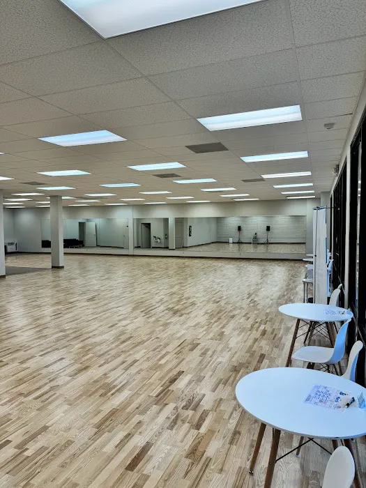 Dream Ballroom Academy Picture 3