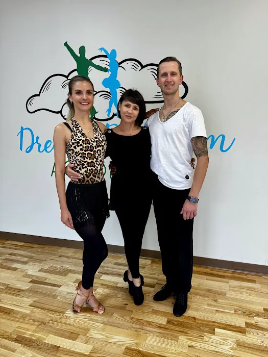 Dream Ballroom Academy Picture 2