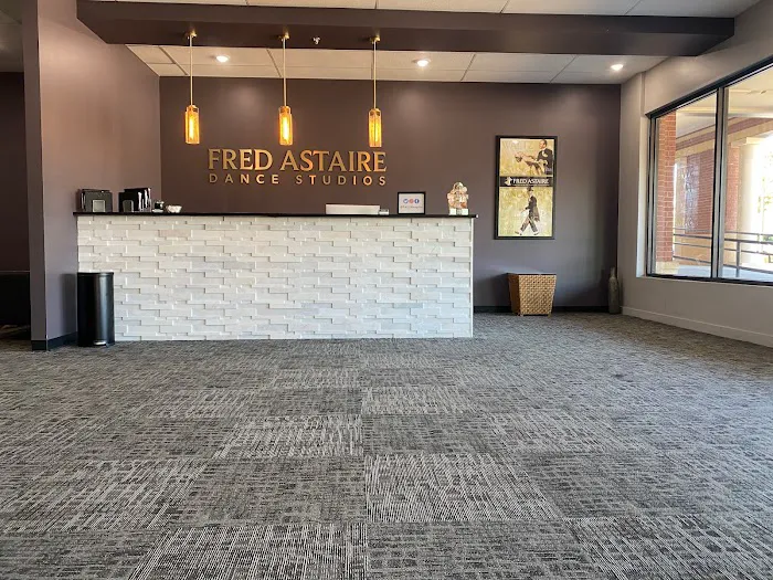Fred Astaire Dance Studios Picture 4