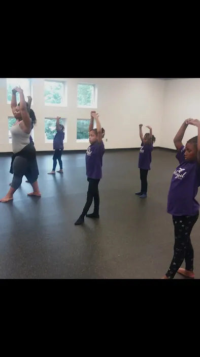 F2 Liturgical Dance Academy Picture 4