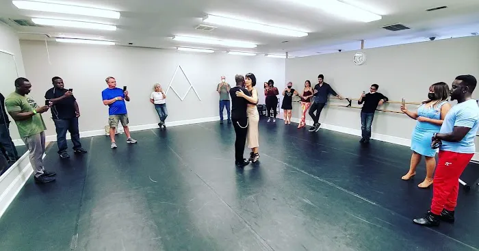 Kizomba Alegria Dance Company Picture 9