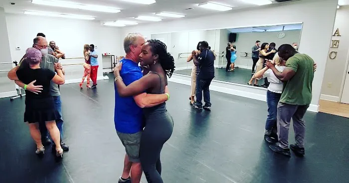 Kizomba Alegria Dance Company Picture 6