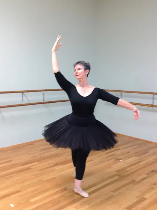 Charlotte School of Ballet Picture 3