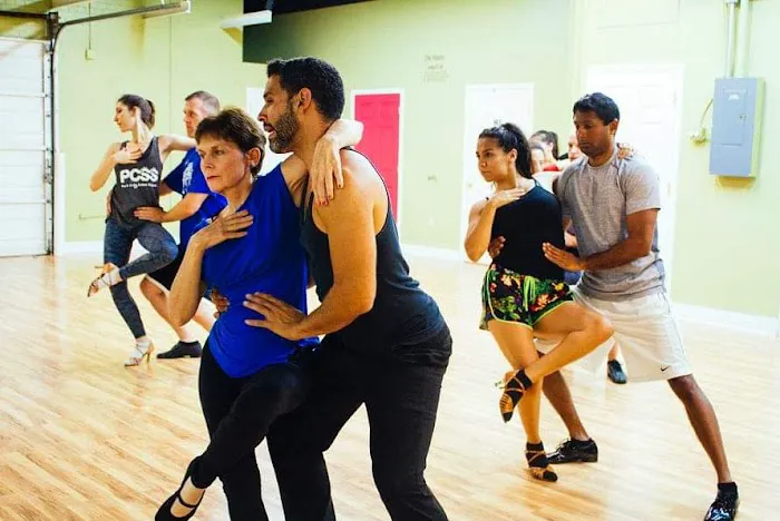Rumbao Latin Dance Company Picture 4