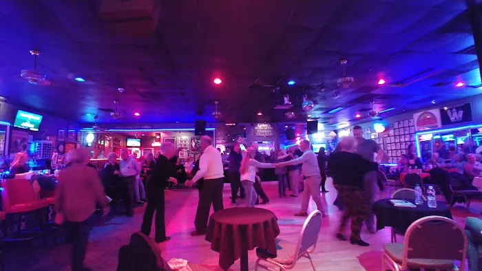 Lynn's Dance Club Picture 4