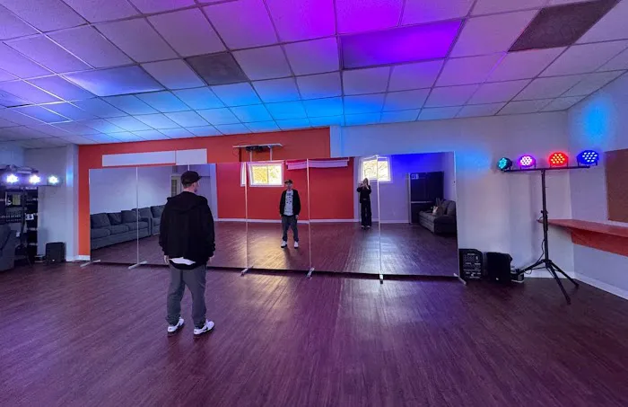 The Home Dance Studio Picture 3