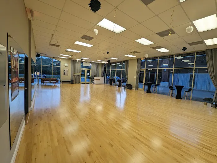Fred Astaire Dance Studios Picture 4