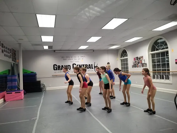 Grand Central Academy of Performing Arts, Dance, Musical Theatre & Acrobatics for Kids & Adults Picture 7