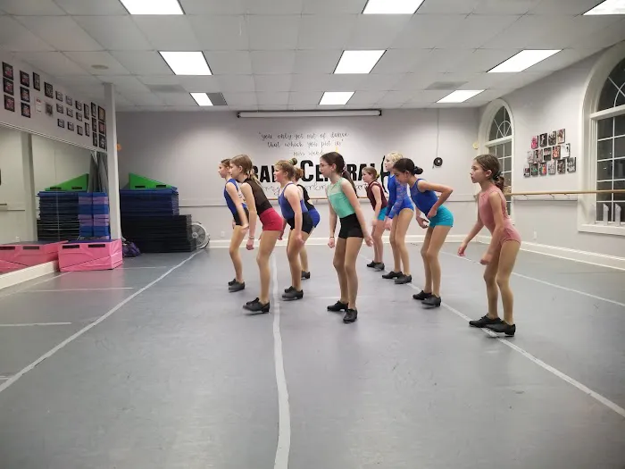 Grand Central Academy of Performing Arts, Dance, Musical Theatre & Acrobatics for Kids & Adults Picture 3