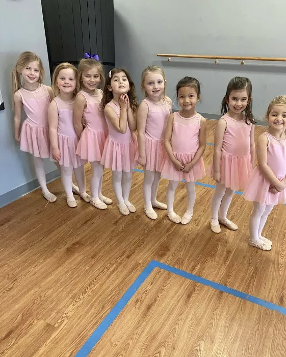 En Pointe Dance Company Picture 2