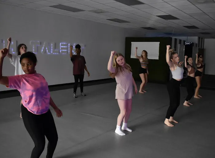 Tenth Talent Dance Picture 3