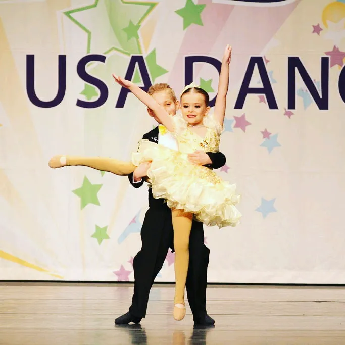 Be Famous Dance Center Picture 7