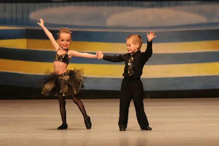 Be Famous Dance Center Picture 10
