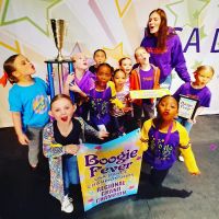 Be Famous Dance Center ico