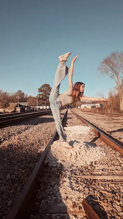 OM Grown Dance Studios Picture 5