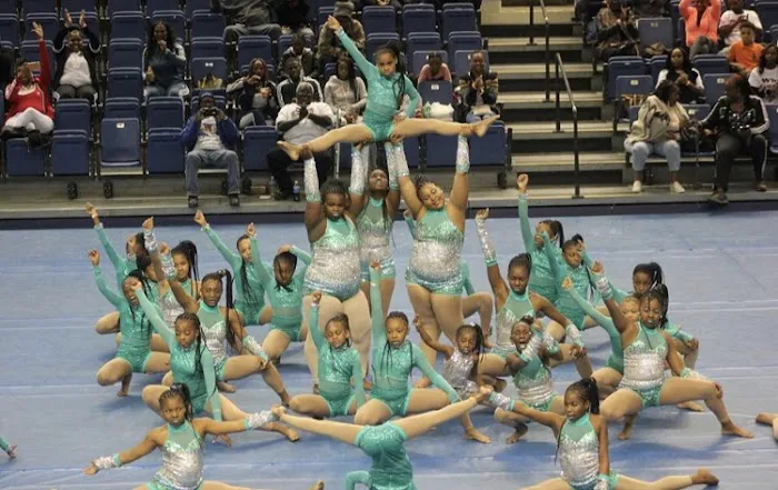 Sparkle Dance Factory Picture 1
