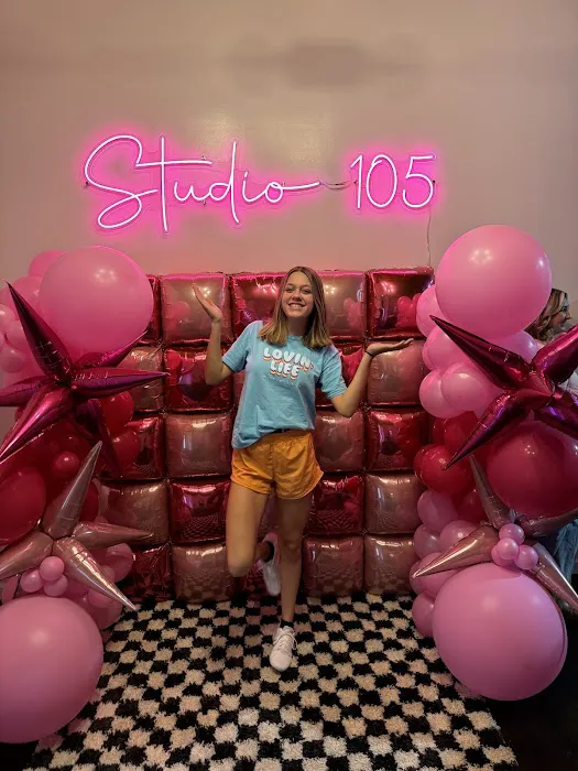 Dance Studio 105 Picture 3