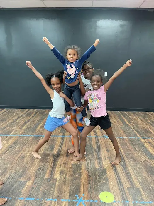 Elite 92 Dance & Cheer Academy Picture 6