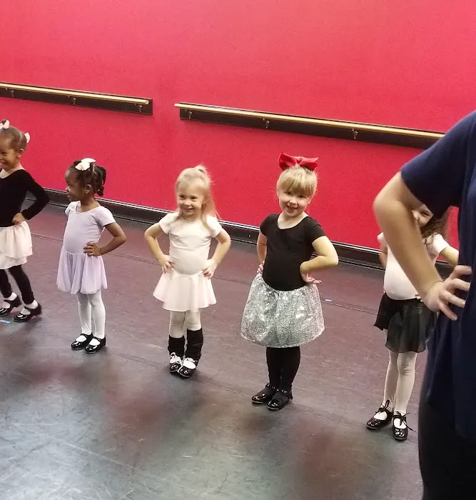 Dancers Corner Picture 10