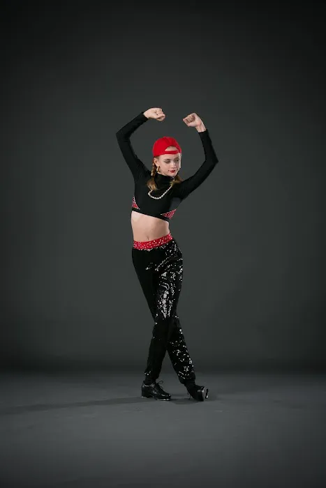 Dancers Corner Picture 6