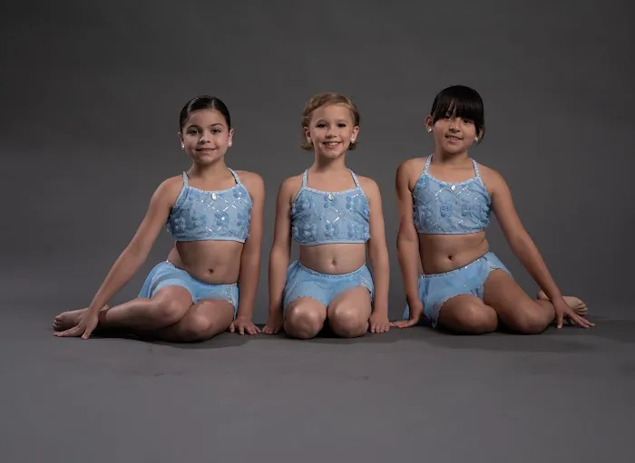 Daliana Dance Picture 1