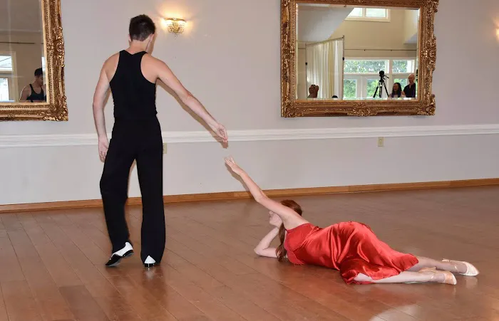 Move with Grace Picture 1