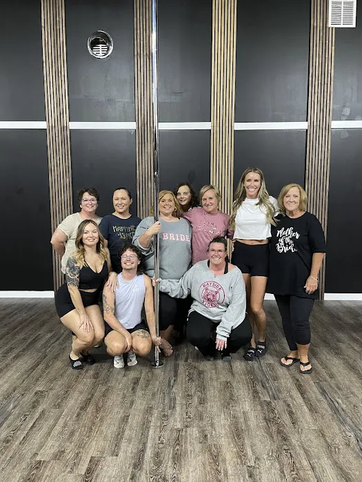 Collective Movement: Pole, Aerial & Dance Fitness Picture 3