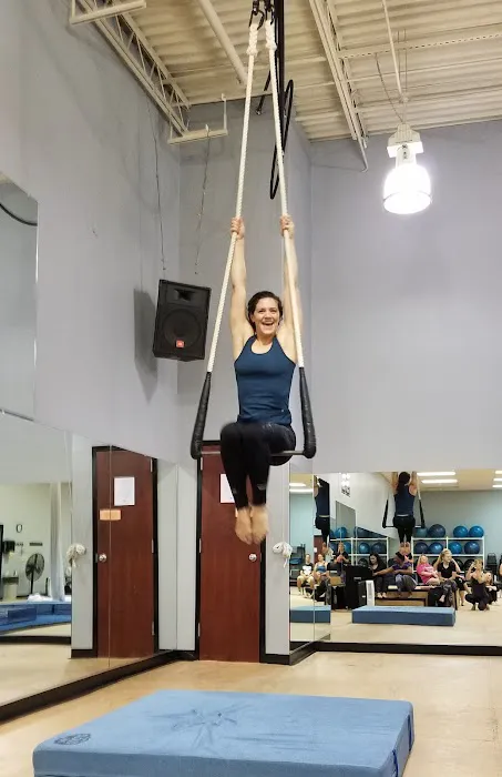 Upside Aerial Arts & Fitness Picture 6